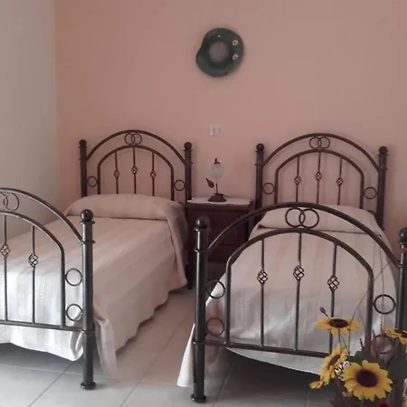A Casa Di Sonja Bed & Breakfast 3*