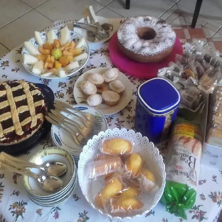 A Casa Di Sonja לינה וארוחת בוקר 3*